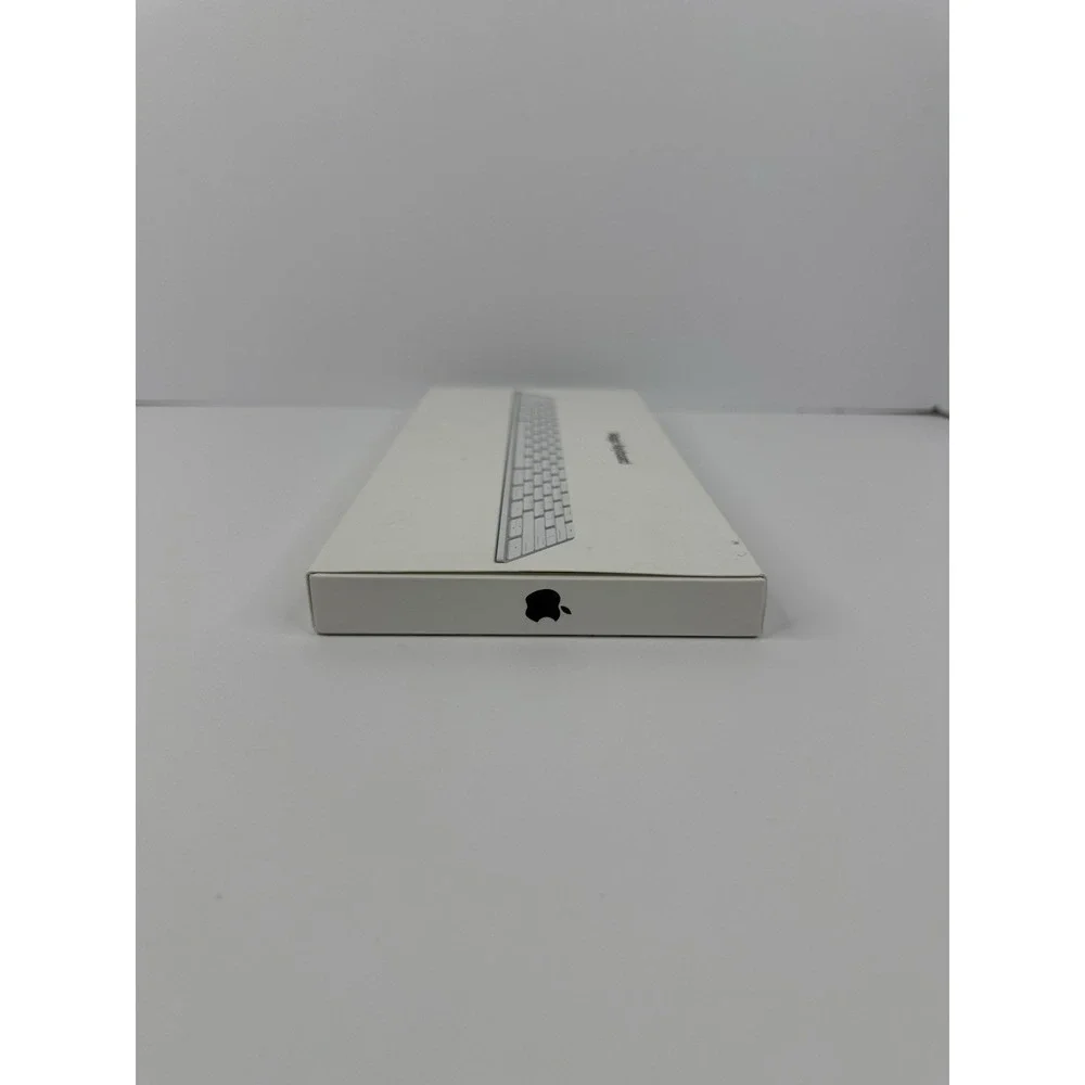 Apple A1644 Magic Keyboard Rechargeable Wireless Bluetooth No Cable UNTESTED
